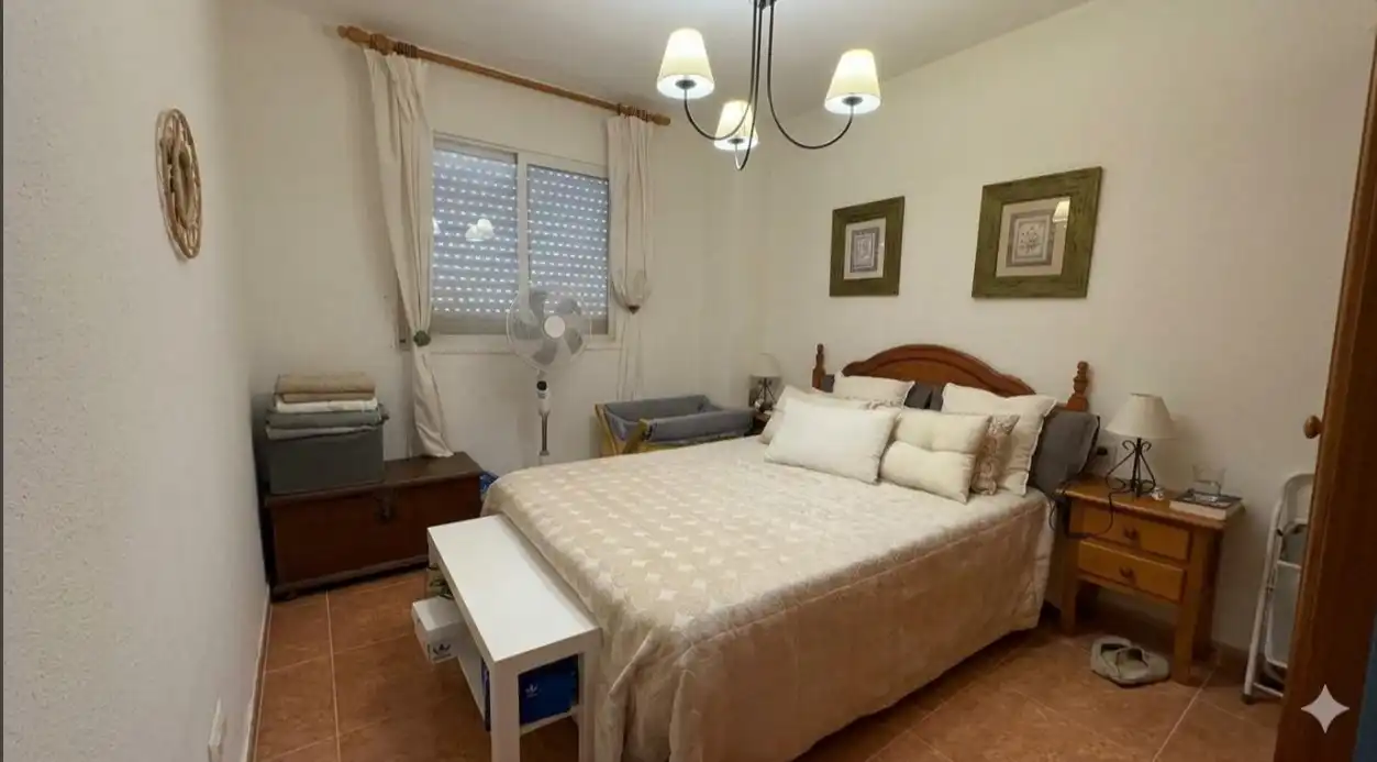 Habitación de Apartamento en venta en La Manga del Mar Menor con Terraza, Piscina y Amueblado