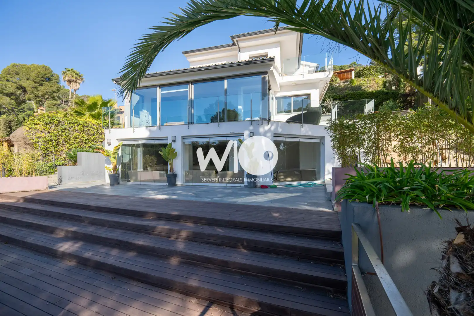 Vista exterior de Casa o chalet en venta en Blanes con Jardín privado, Terraza y Piscina