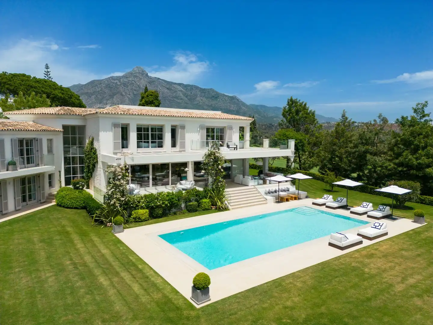 Villa mit Pool zum Verkauf in Nueva Andalucía, imagen 43