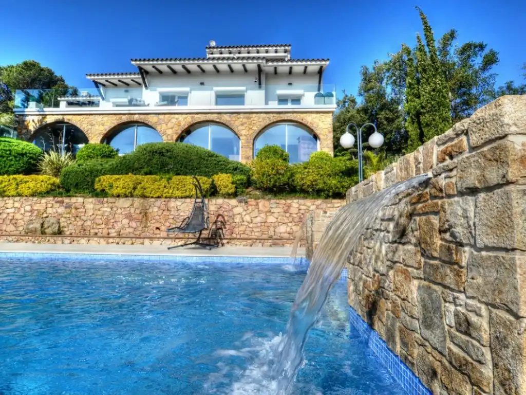 Casa amb piscina en venda a Torre Valentina - Mas Vilar de La Mutxada - Treumal