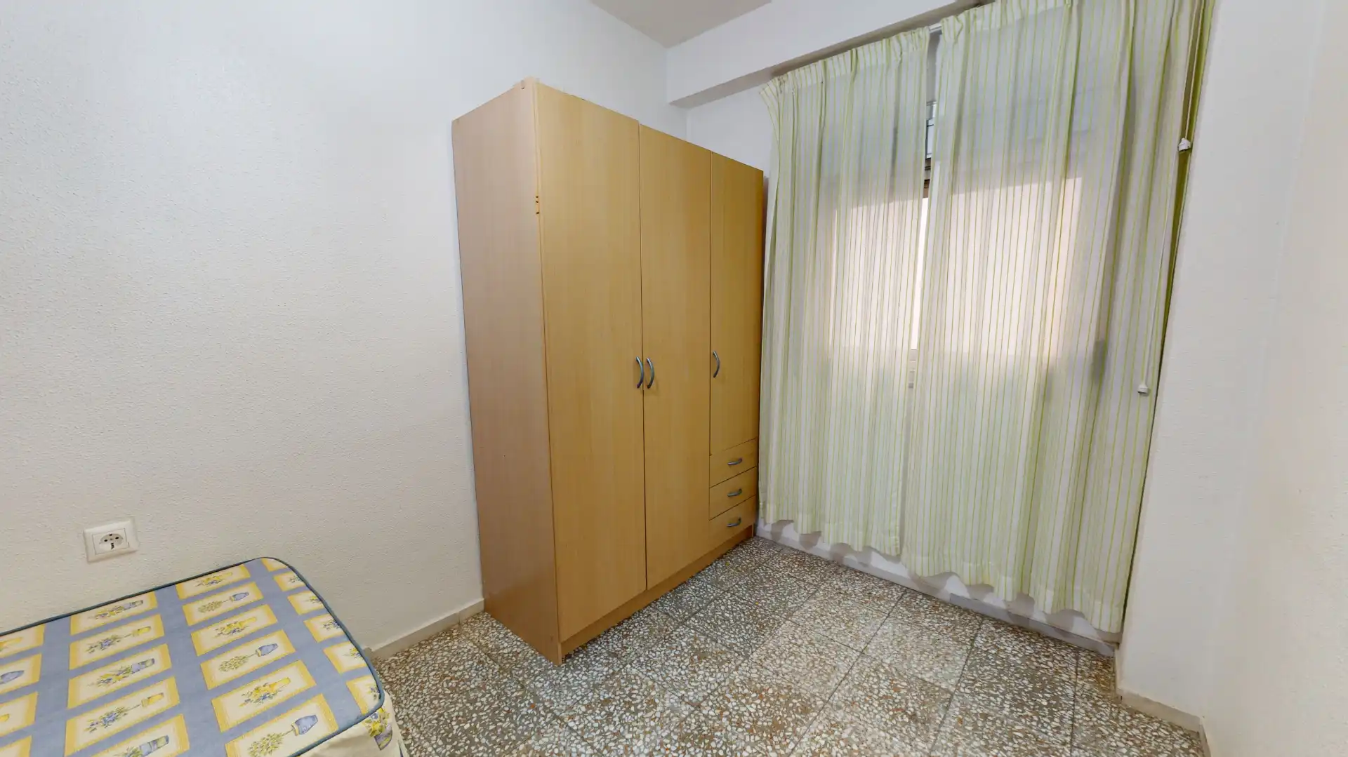 Habitación de Piso en venta en Sant Joan d'Alacant con Amueblado y Balcón