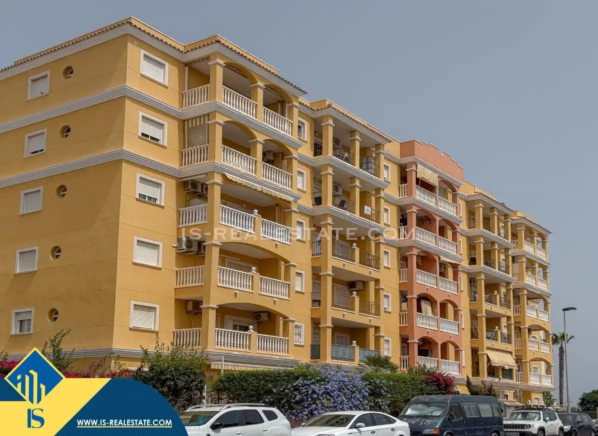 Vista exterior de Apartamento en venta en Torrevieja con Aire acondicionado, Calefacción y Terraza