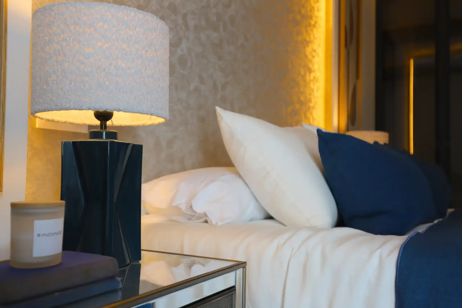 Bedroom of Houses for sale in Madrid  with Air Conditioner, Heating and Parquet flooring
