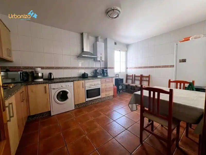 Cocina de Piso en venta en Talavera la Real con Amueblado y Balcón