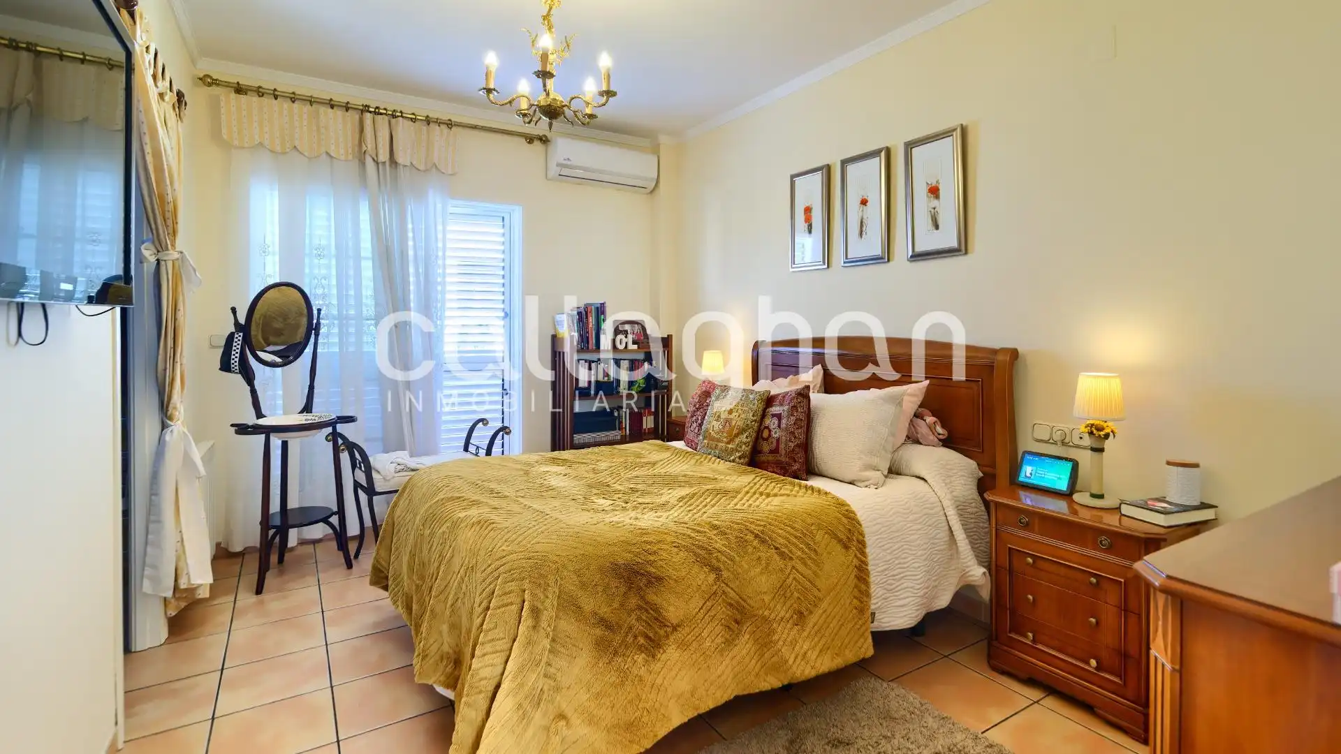Dormitori de Casa o xalet en venda en Polinyà de Xúquer amb Aire condicionat, Jardí privat i Terrassa
