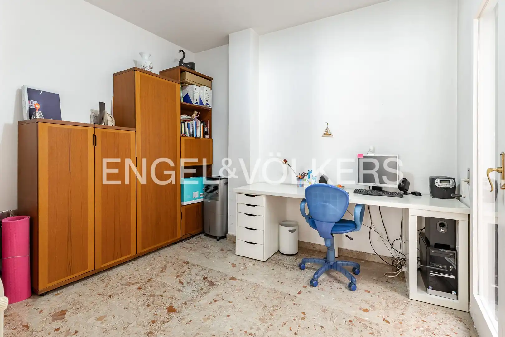 Piso en venta en Terrassa con Aire acondicionado, Calefacción y Terraza