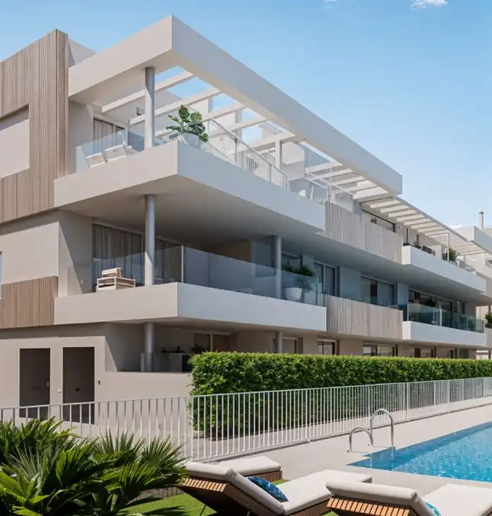 Vista exterior de Apartament en venda en Estepona amb Aire condicionat, Calefacció i Jardí privat