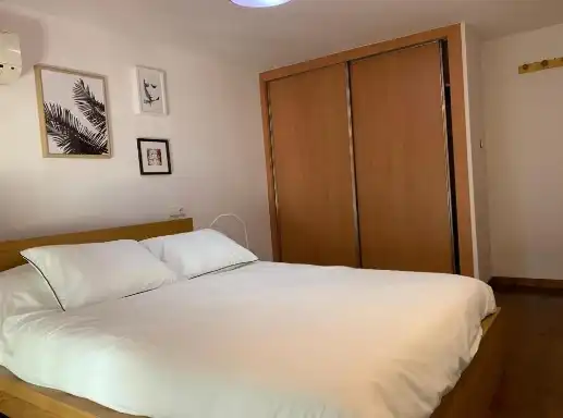 Dormitori de Dúplex en venda en Sevilla amb Aire condicionat, Calefacció i Moblat