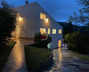 Vista exterior de Casa o xalet en venda en Vigo  amb Terrassa i Piscina