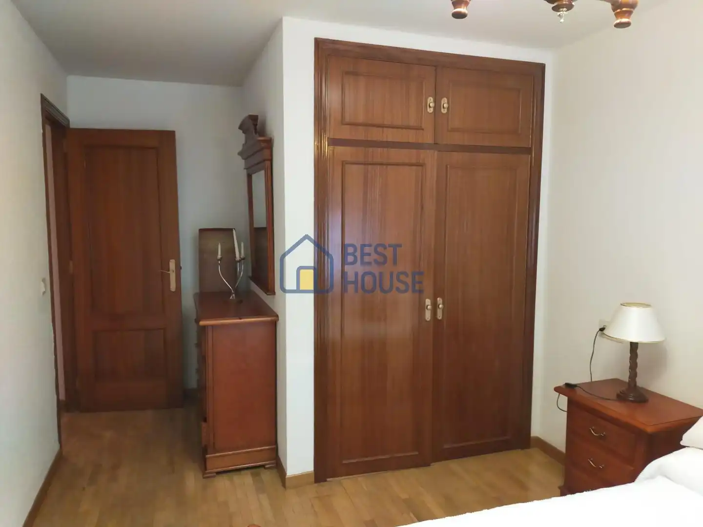 Habitación de Apartamento de alquiler en San Andrés del Rabanedo con Calefacción y Amueblado