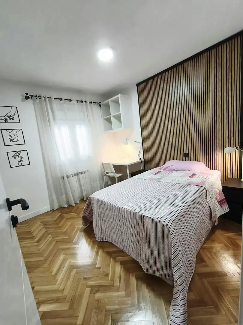 Bedroom of Flat for share in Alcobendas  with Heating, Furnished and Washing machine