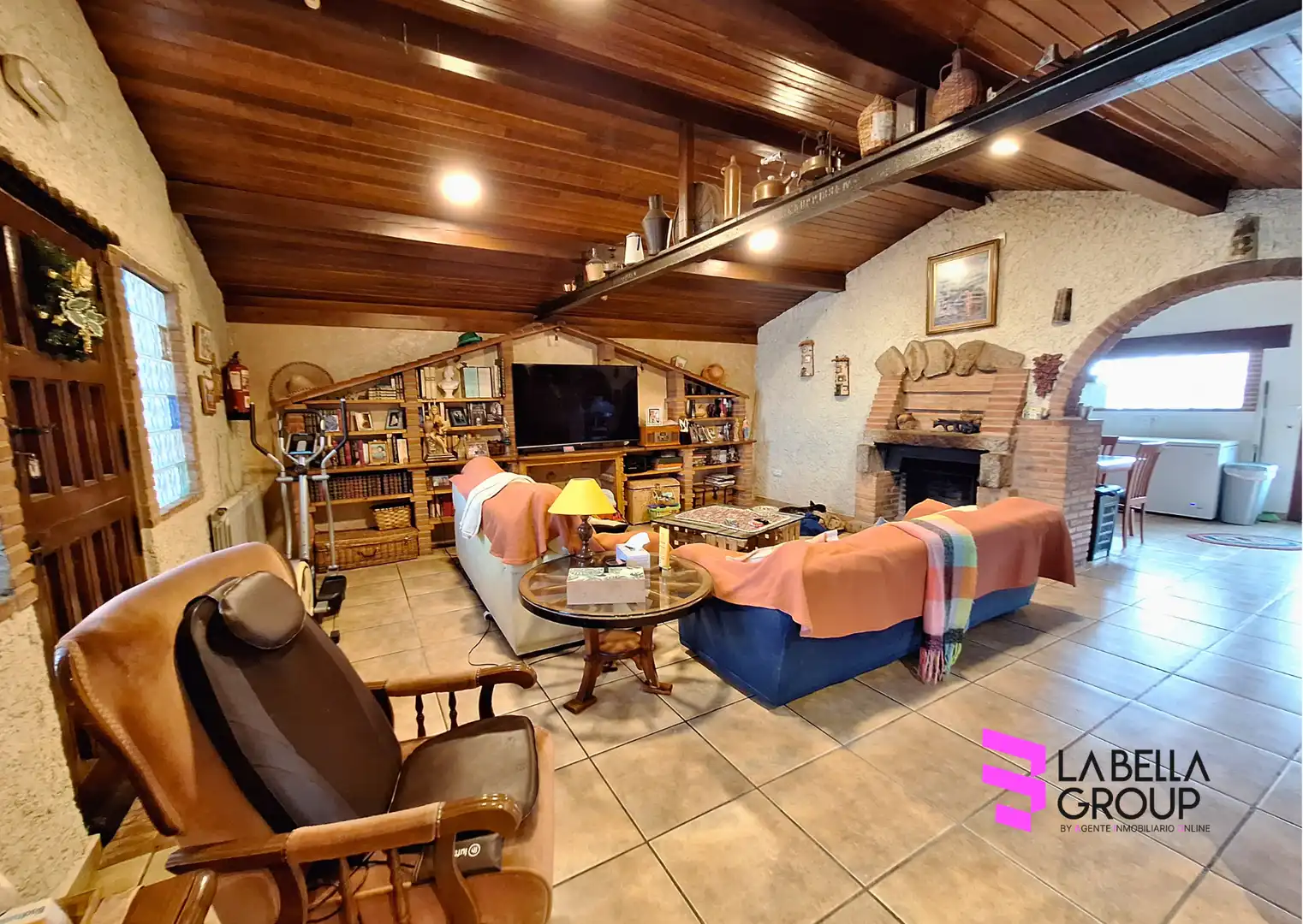 Sala d'estar de Casa o xalet en venda en Ciudad Rodrigo amb Calefacció, Jardí privat i Terrassa