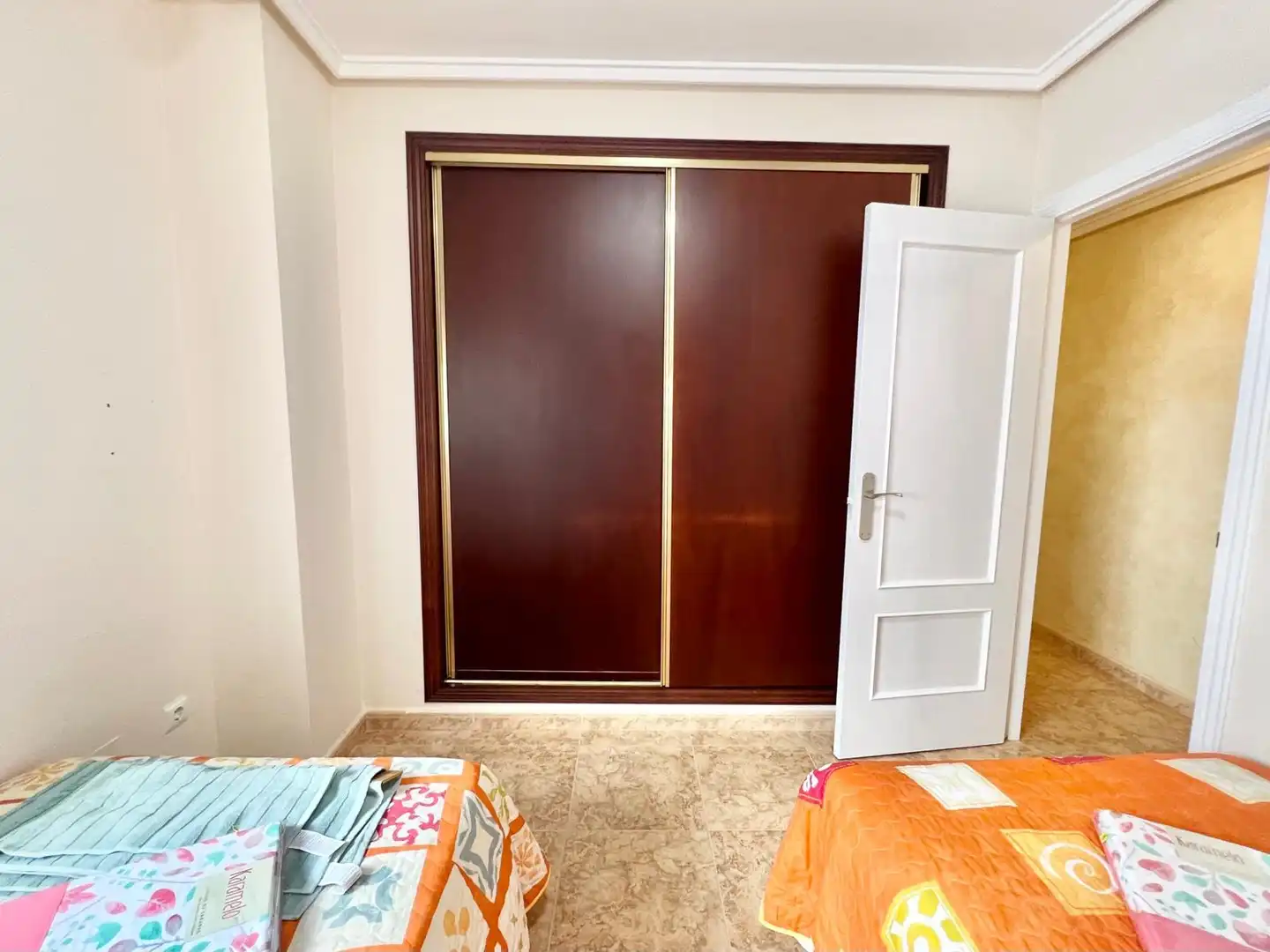 Habitación de Ático de alquiler en Torrevieja con Aire acondicionado, Calefacción y Terraza