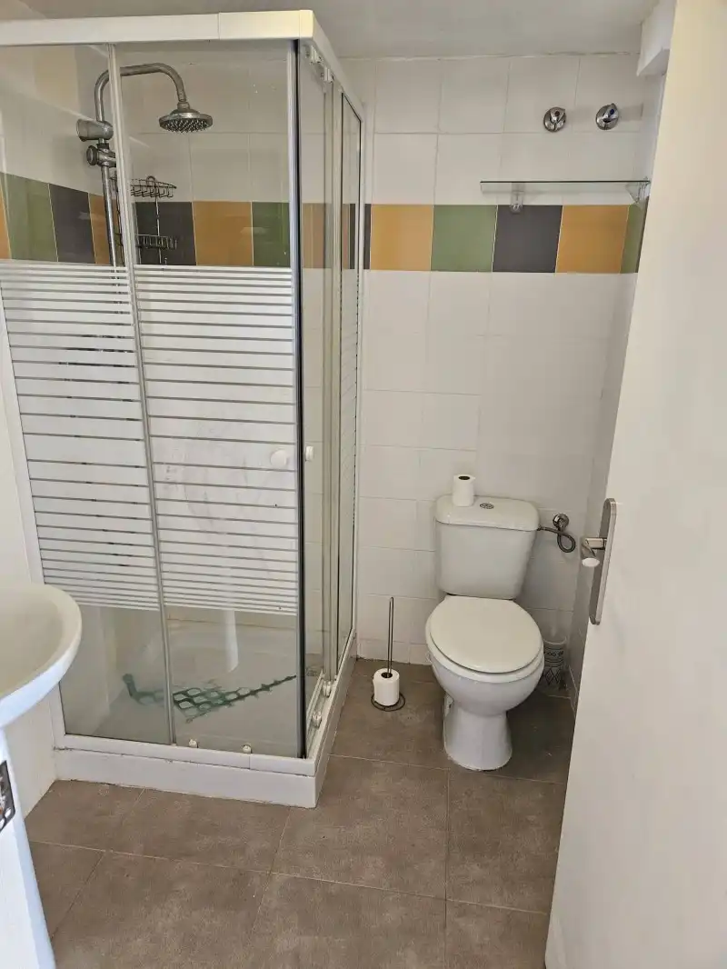 Bany de Casa o xalet de lloguer en Cáceres amb Aire condicionat, Calefacció i Parquet