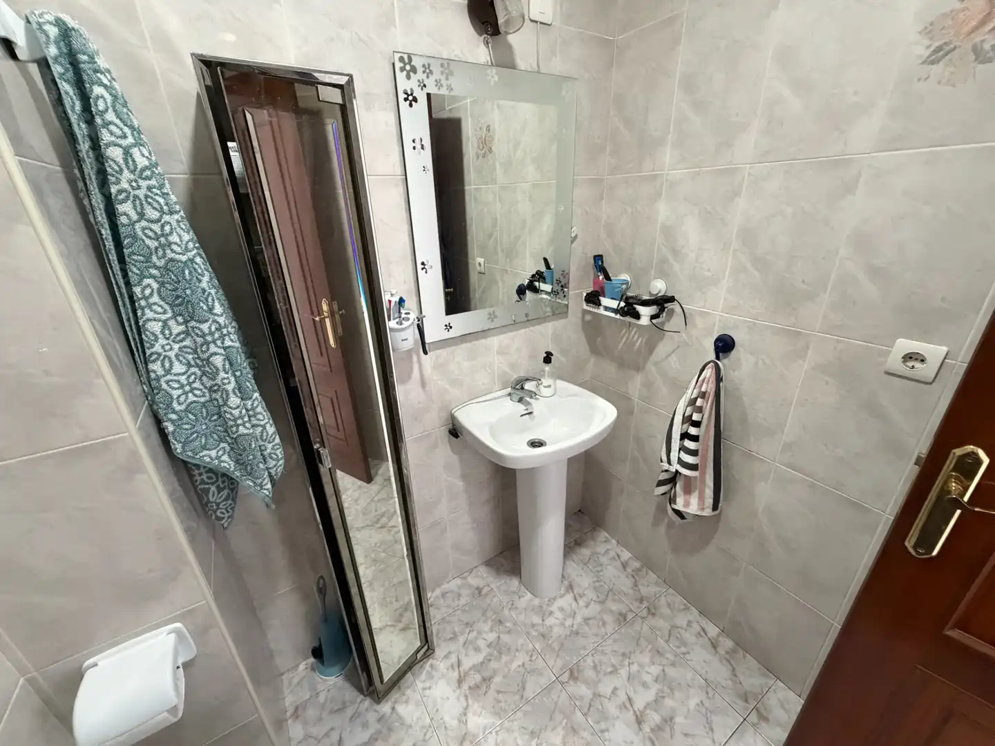 Baño de Piso en venta en Rianxo con Calefacción, Terraza y Trastero