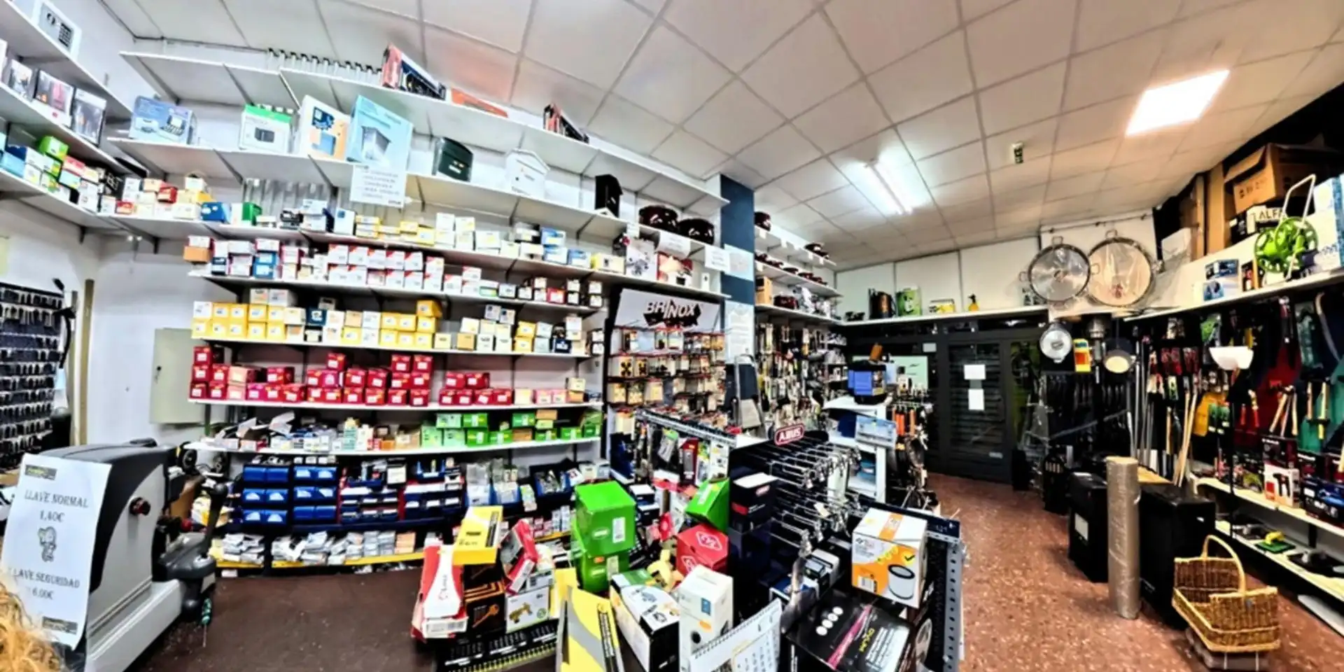 Local en venta en Chiva con Amueblado