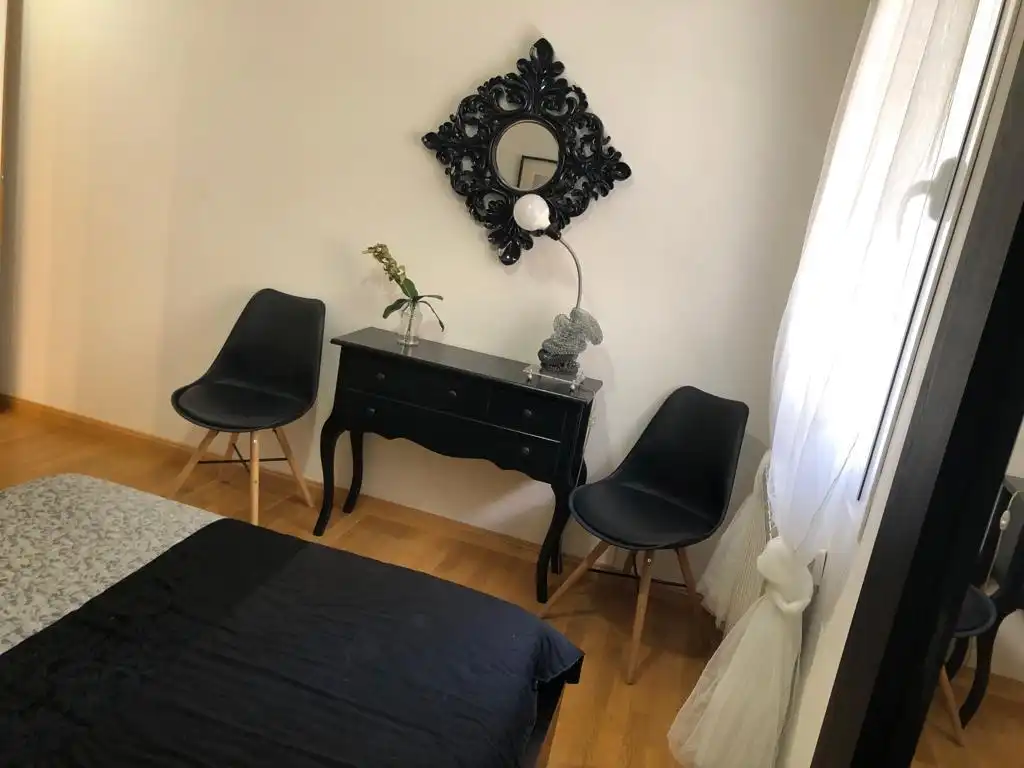 Habitación de Piso de alquiler en Zaragoza con Calefacción, Amueblado y Horno