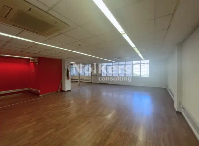 Büro zum Verkauf in  Barcelona Capital mit Klimaanlage