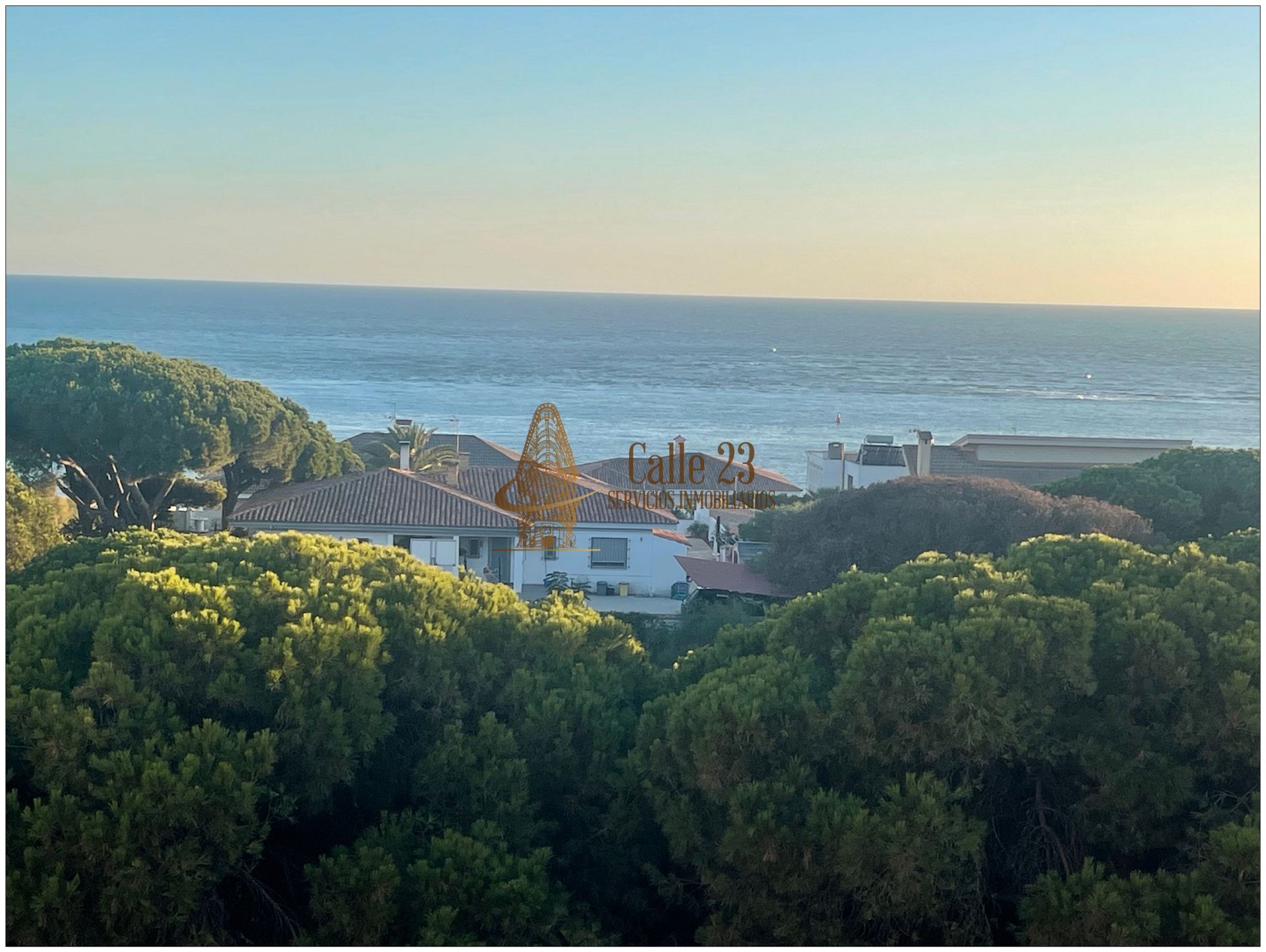 Vista exterior de Pis en venda en El Portil amb Terrassa, Traster i Moblat