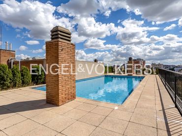 Flat with balcony for sale in Chamberí
