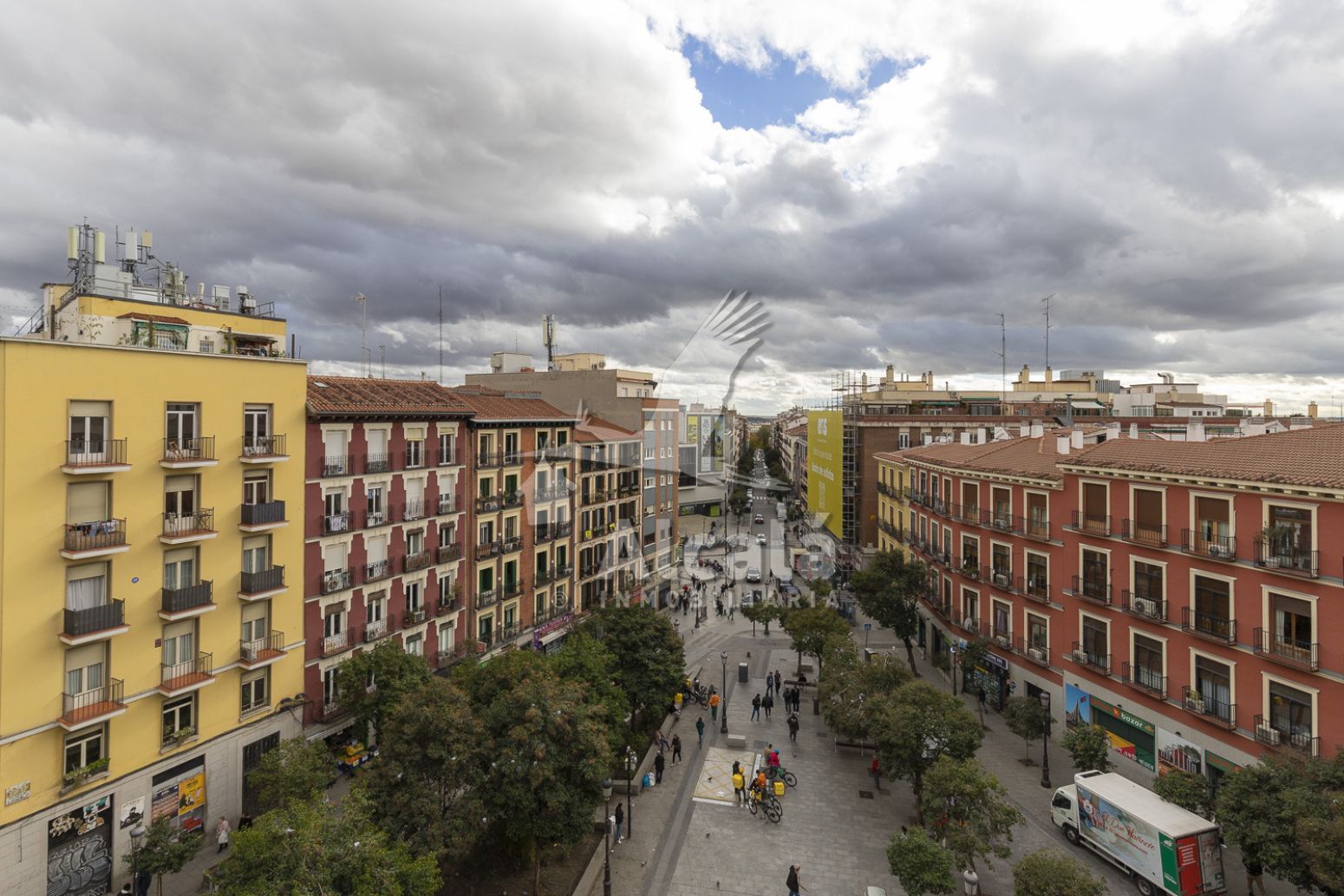 Exterior view of Flat for sale in  Madrid Capital  with Air Conditioner, Heating and Storage room