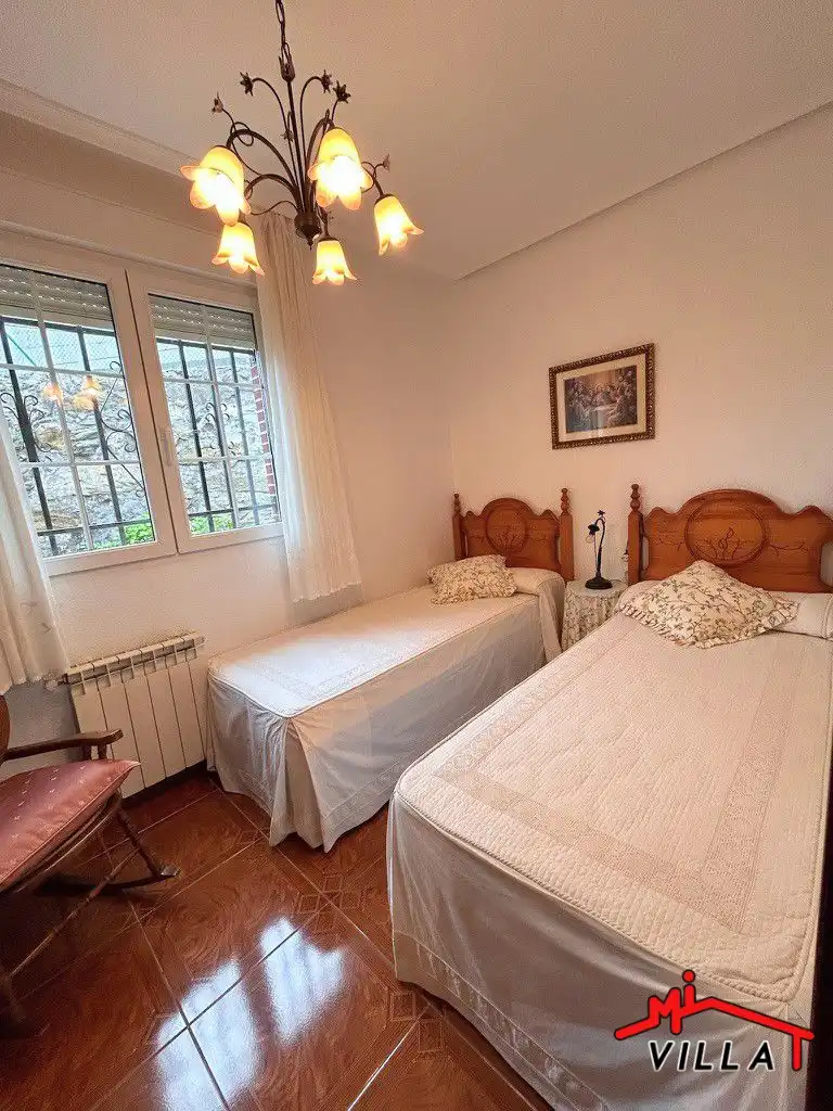 Habitación de Casa o chalet en venta en Limpias con Calefacción y Piscina comunitaria