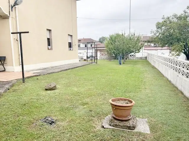 Jardí de Casa adosada en venda en Reocín amb Jardí privat, Terrassa i Traster