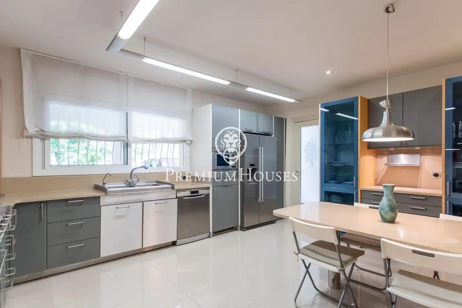 Houses for sale in Califòrnia - Santa Madrona