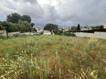 Terreny residencial en venda a Marisol Park - Ortembach - Los Almendros