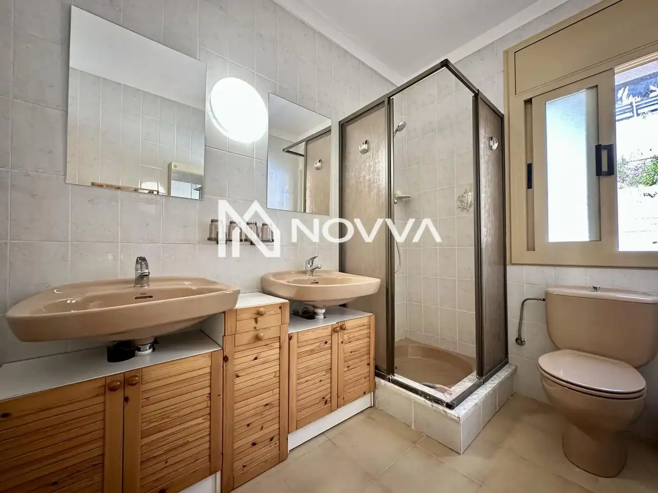 Bany de Casa o xalet en venda en Lloret de Mar amb Jardí privat, Terrassa i Piscina