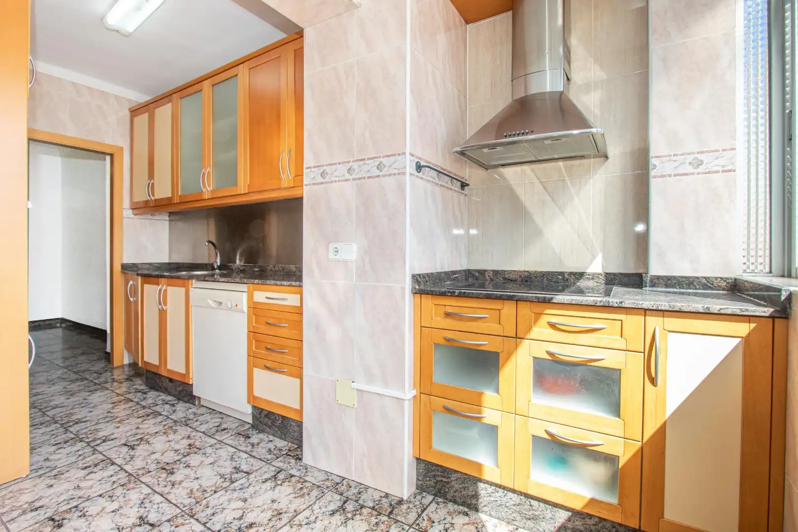 Kitchen of Flat for sale in  Palma de Mallorca  with Air Conditioner, Furnished and Balcony