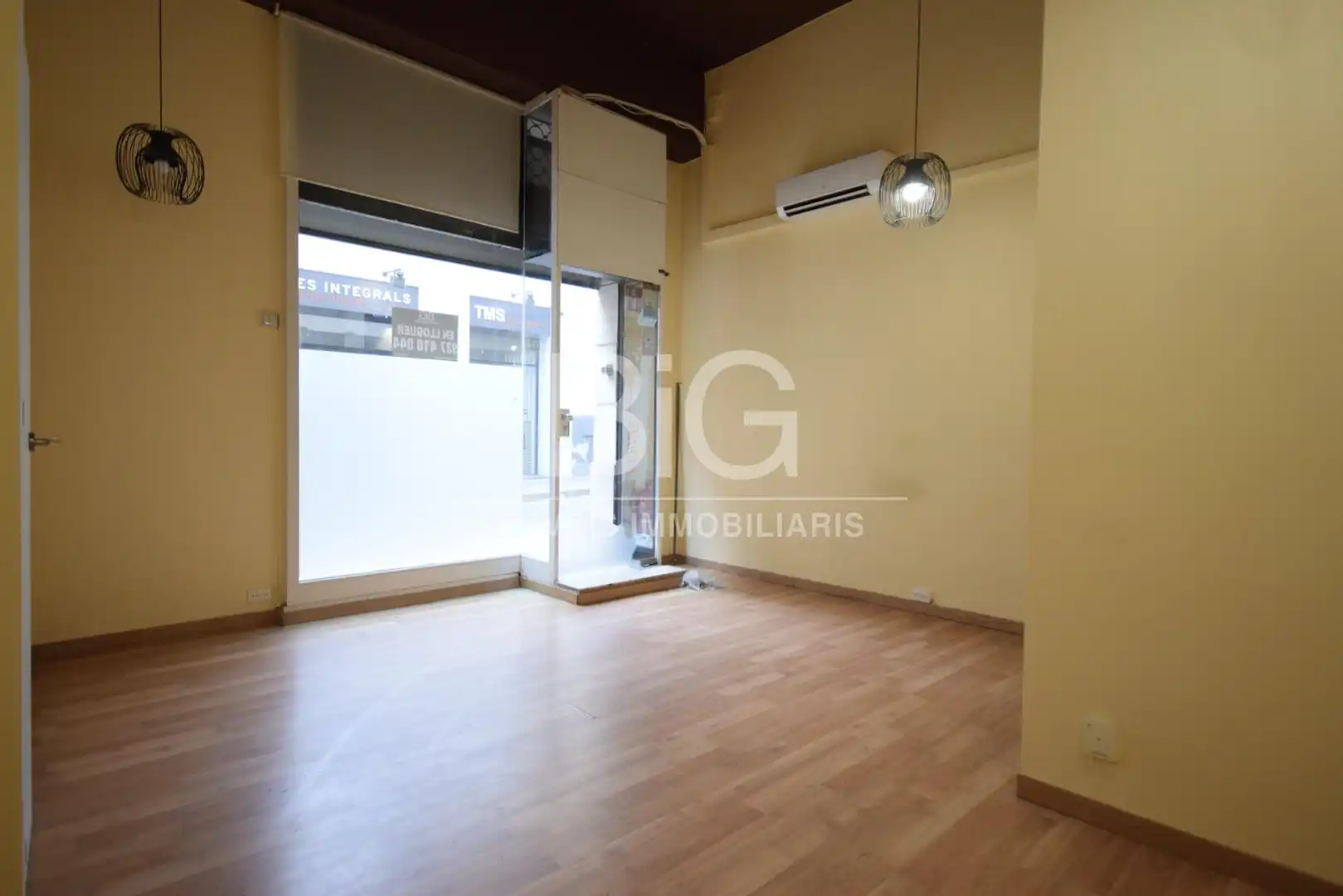 Business premises to rent in Centre, imagen 3