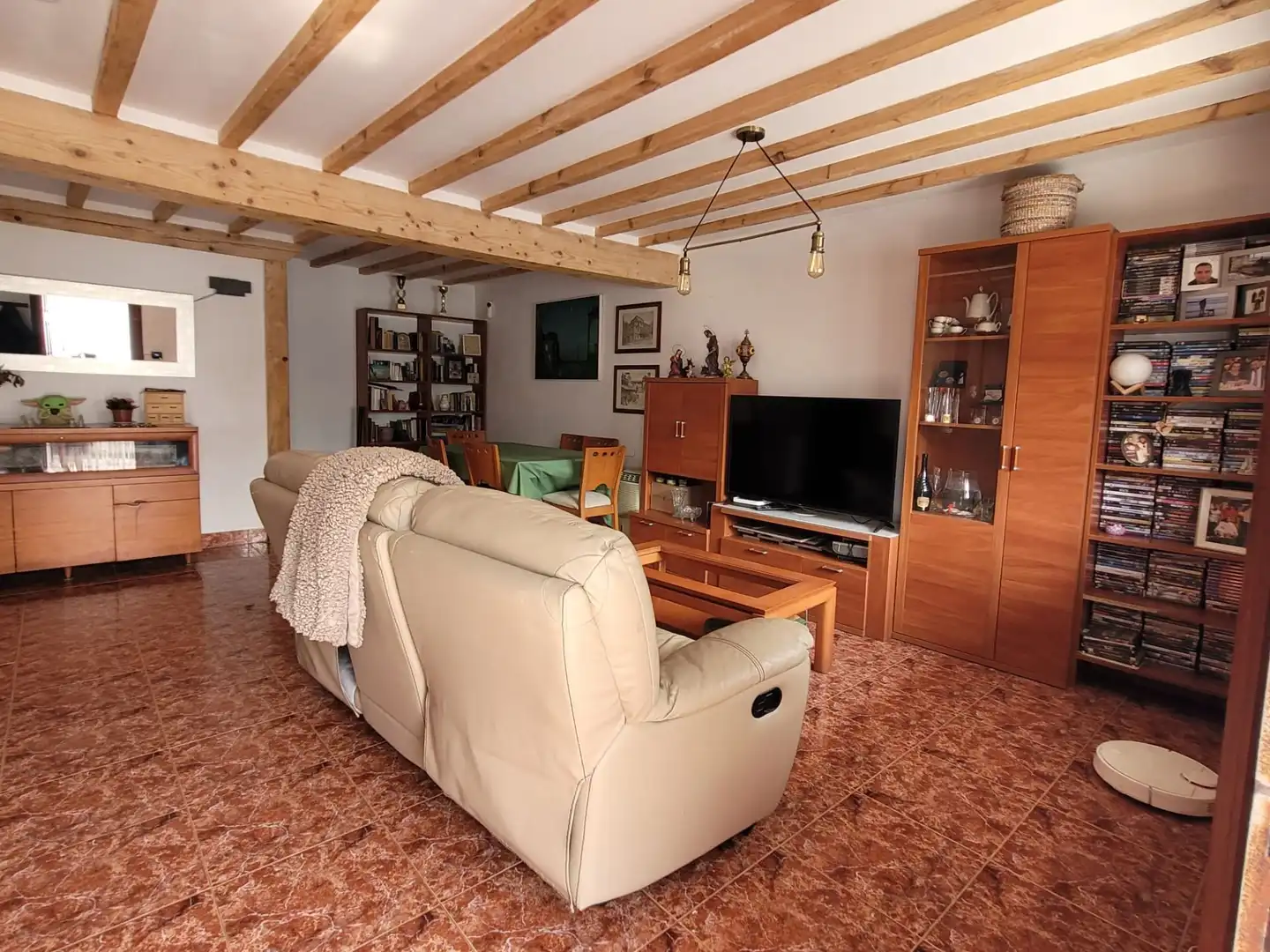 Sala de estar de Casa o chalet en venta en Castro-Urdiales con Calefacción y Jardín privado
