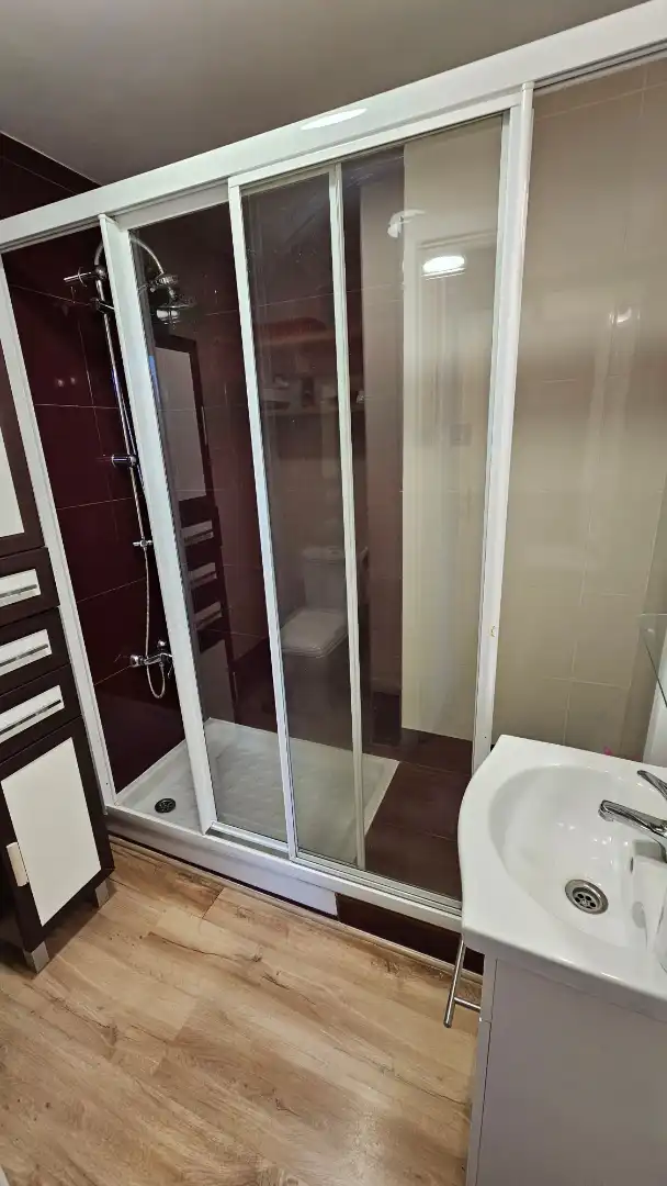 Baño de Casa adosada en venta en El Campello con Aire acondicionado, Calefacción y Jardín privado