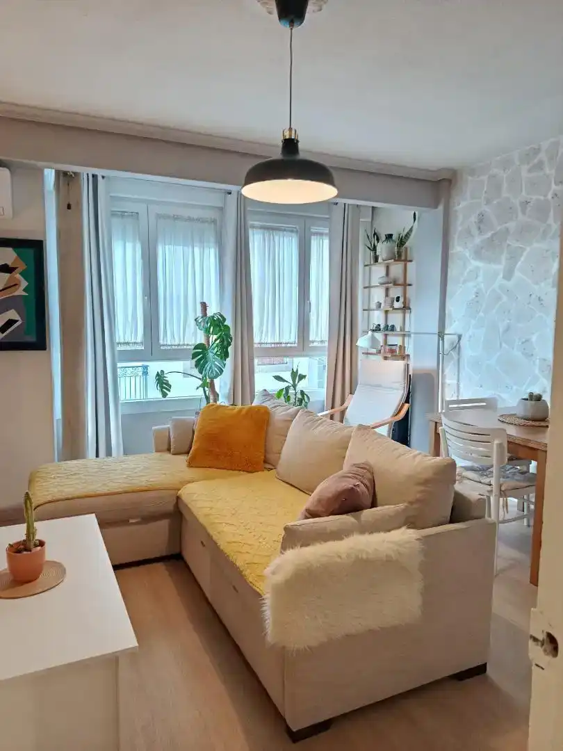 Sala de estar de Piso en venta en Cabezabellosa con Aire acondicionado, Jardín privado y Parquet