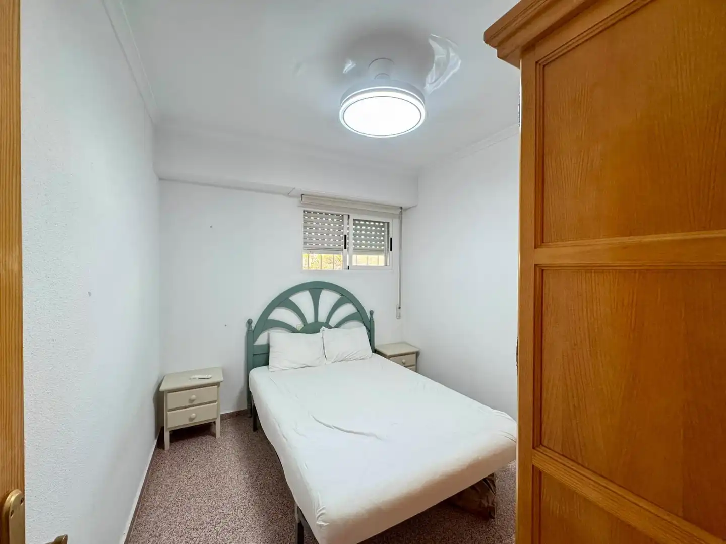 Habitación de Apartamento de alquiler en Elche / Elx con Aire acondicionado, Terraza y Amueblado