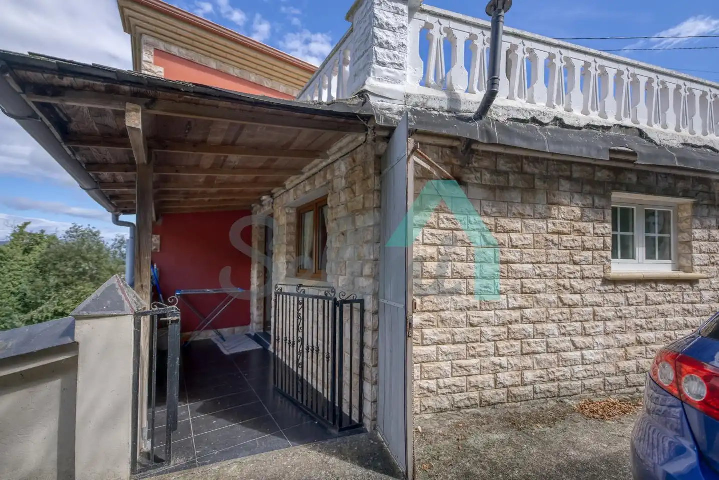 Exterior view of Houses for sale in Coaña  with Heating, Terrace and Furnished