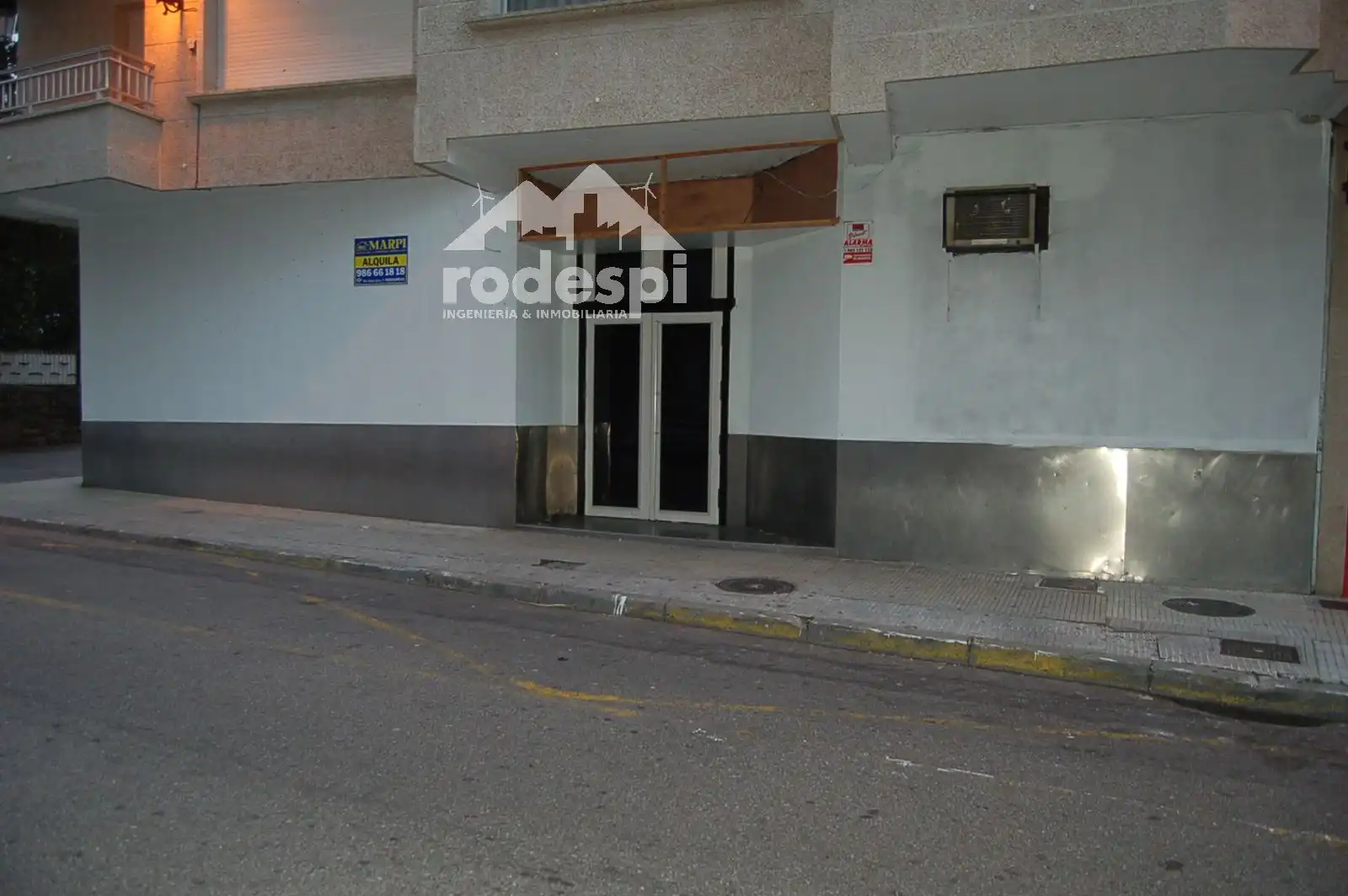 Local comercial en alquiler en Ponteareas