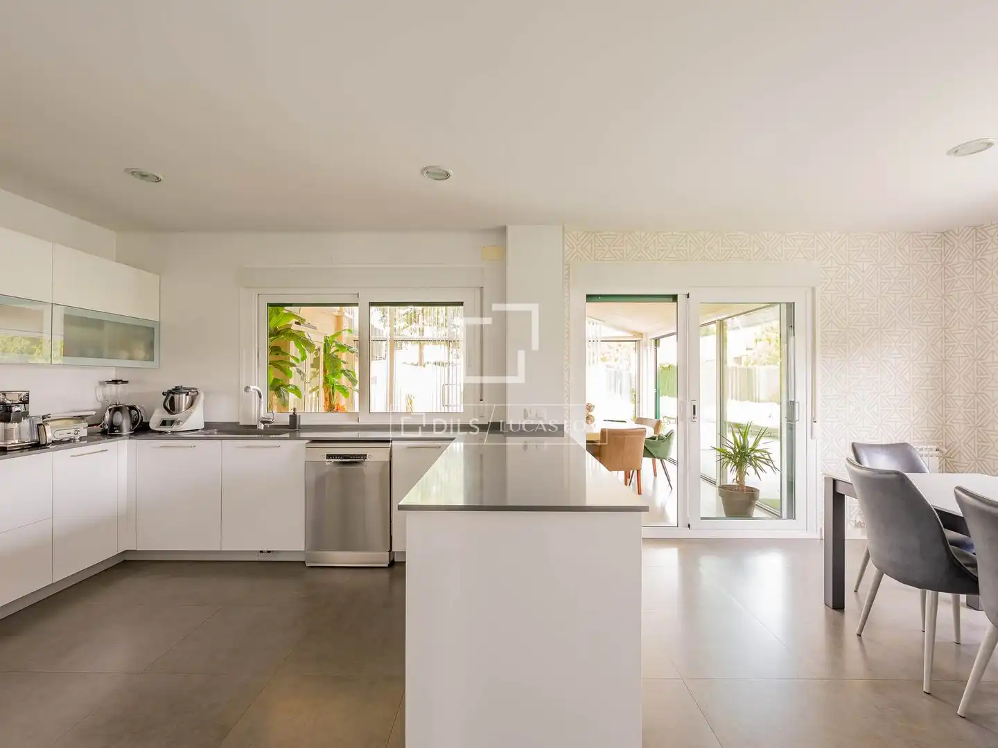 Cocina de Casa o chalet de alquiler en Tres Cantos con Calefacción, Jardín privado y Trastero