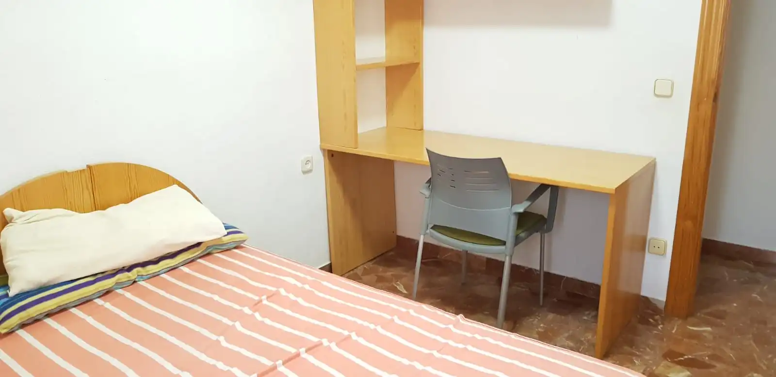 Piso de alquiler en Calle Antonio Gotor, Parque Sur