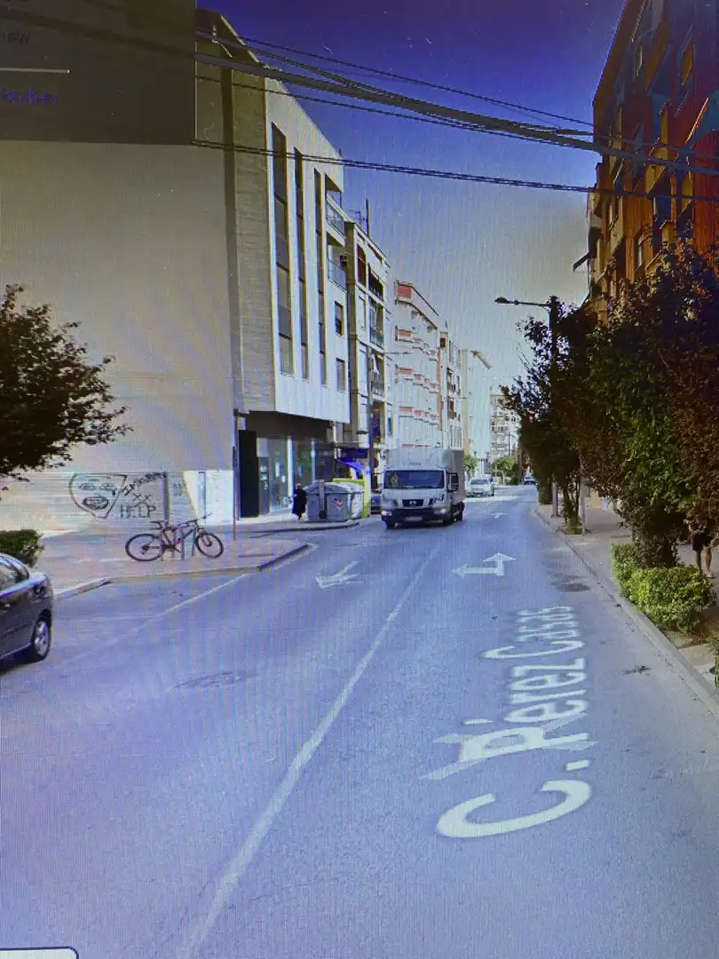 Inmuebles singulares con ascensor en venta en Calle Pérez Casas