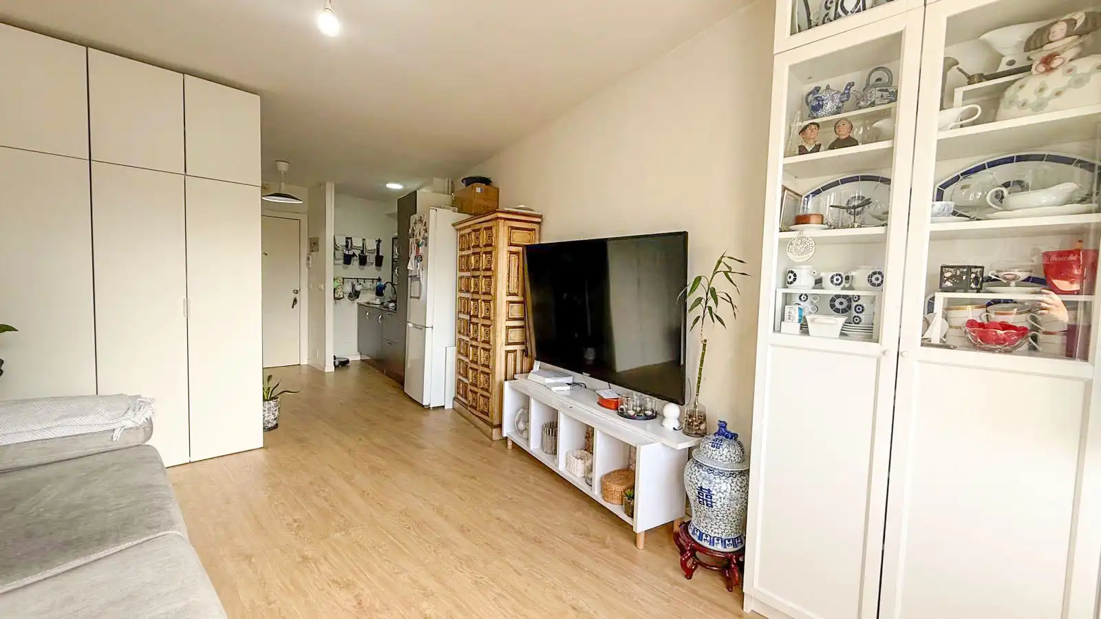 Sala de estar de Estudio en venta en Vigo  con Calefacción, Horno y Lavadora