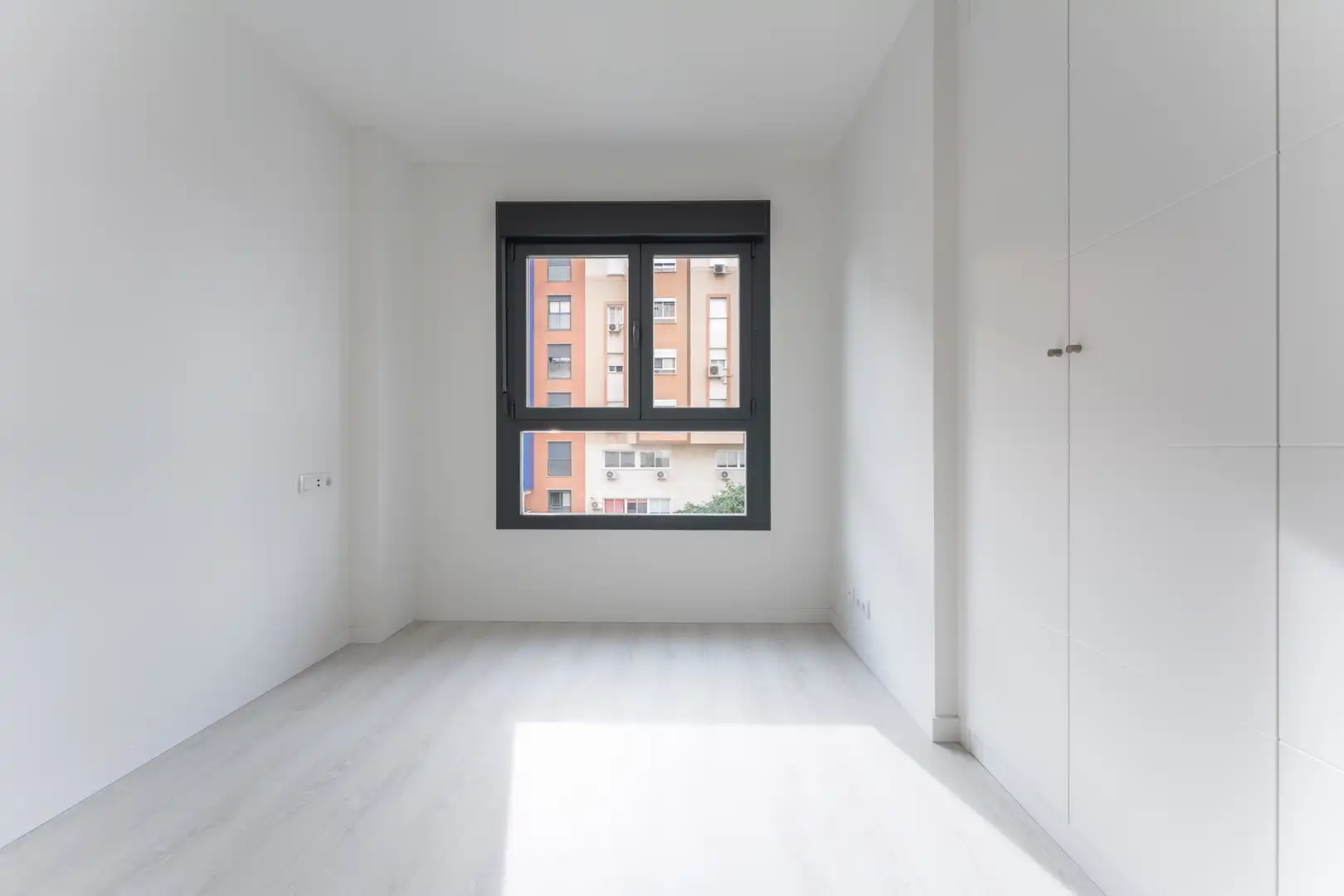 Bedroom of Flat for sale in Málaga  with Parquet flooring, Terrace and Storage room