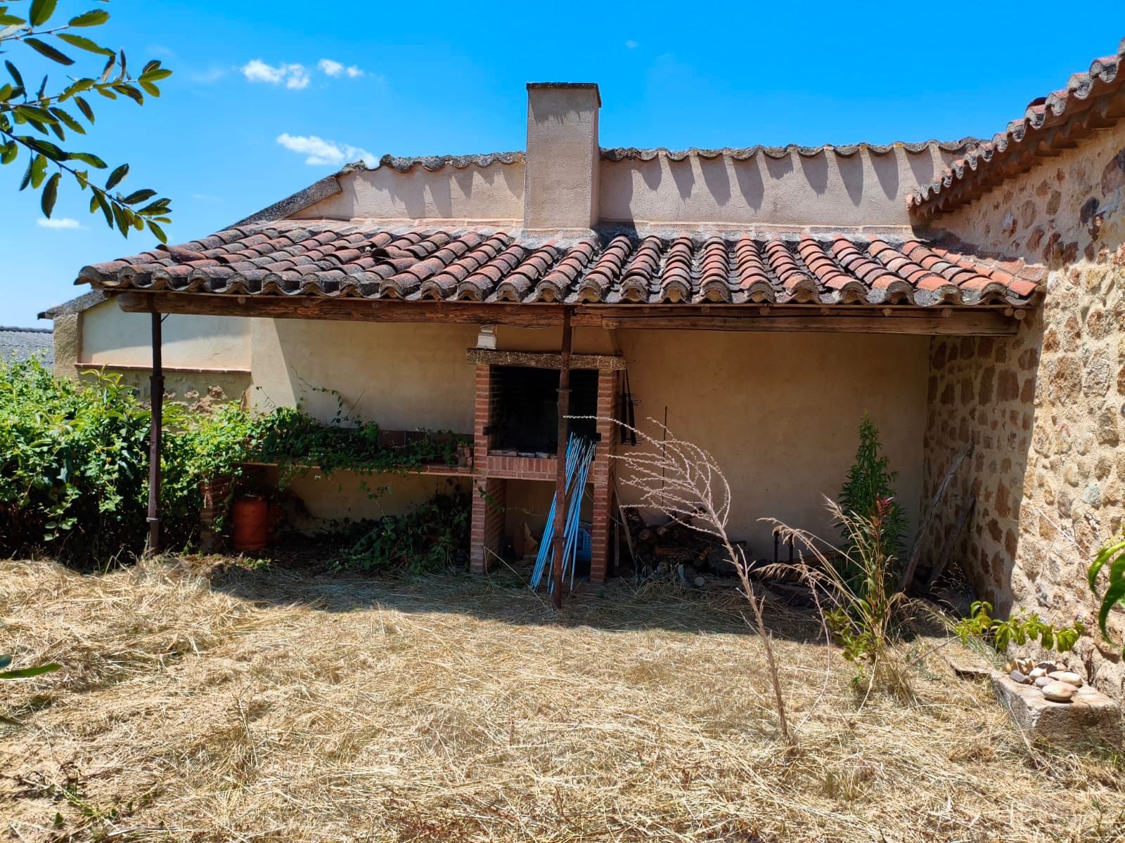 Exterior view of House or chalet for sale in Canillas de Abajo  with Heating and Private garden