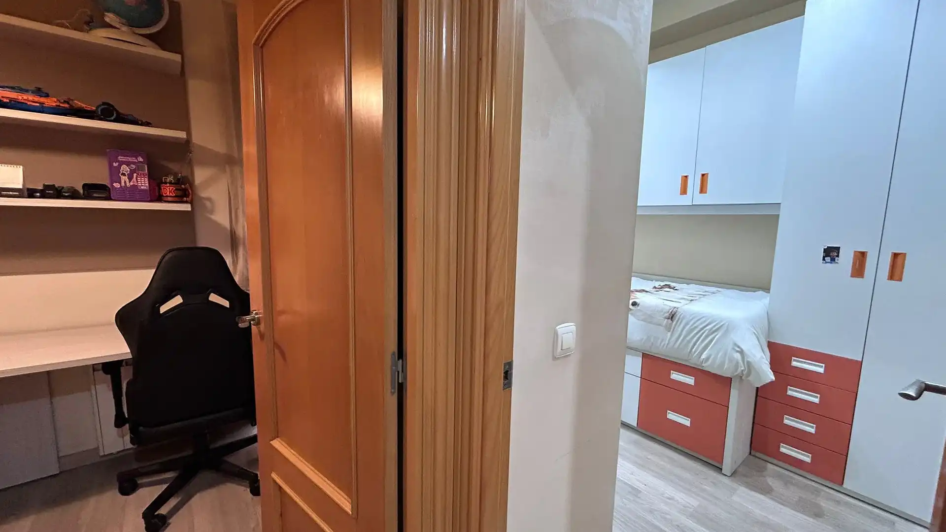 Ground floor for sale in Cornellà de Llobregat  with Storage room