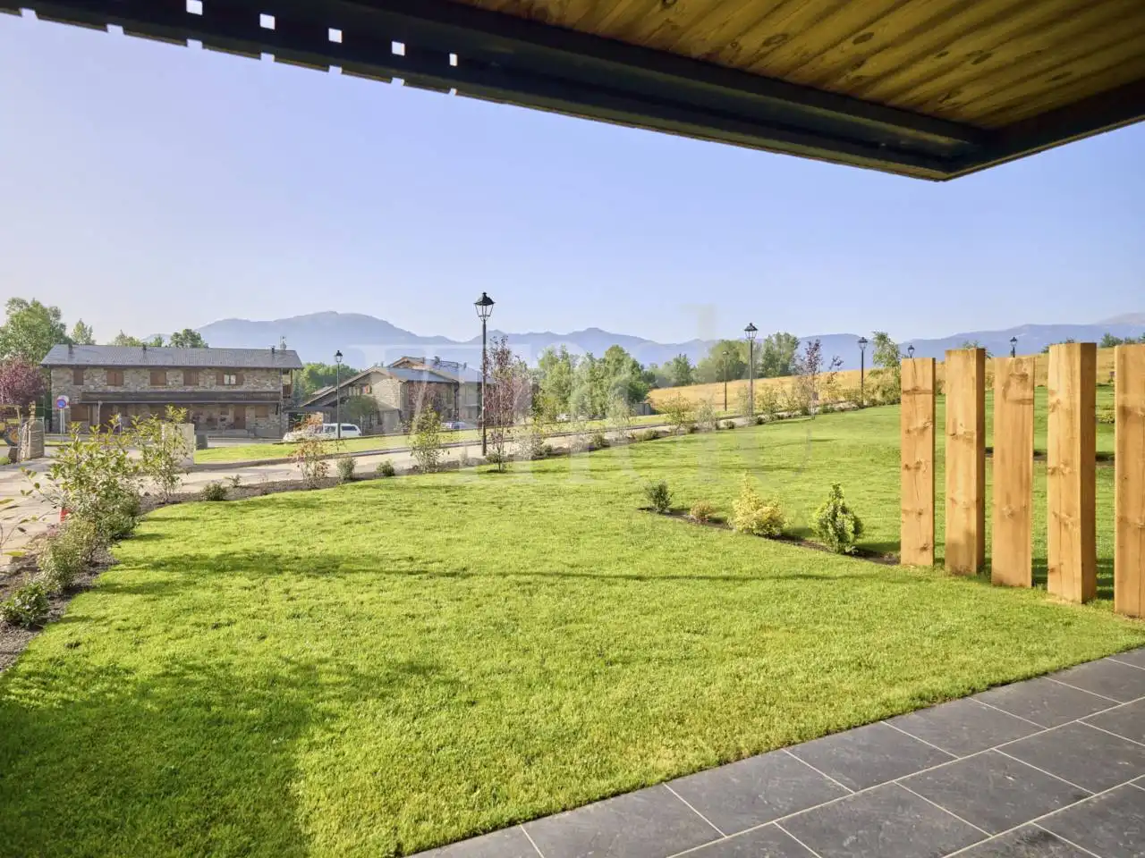 Terrassa de Casa o xalet en venda en Isòvol amb Calefacció, Jardí privat i Parquet