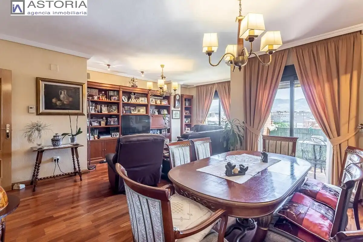 Piso con terraza en venta en Calle Calle Periodista Fernando Gómez de la Cruz, imagen 5