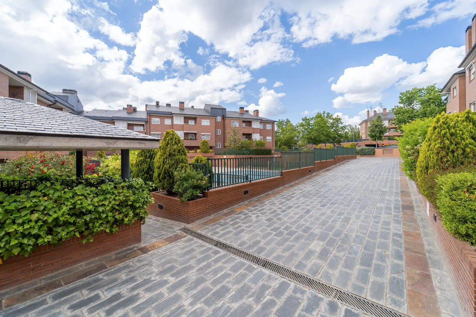 Terrasse von Wohnung zum Verkauf in Las Rozas de Madrid mit Heizung, Privatgarten und Parkett