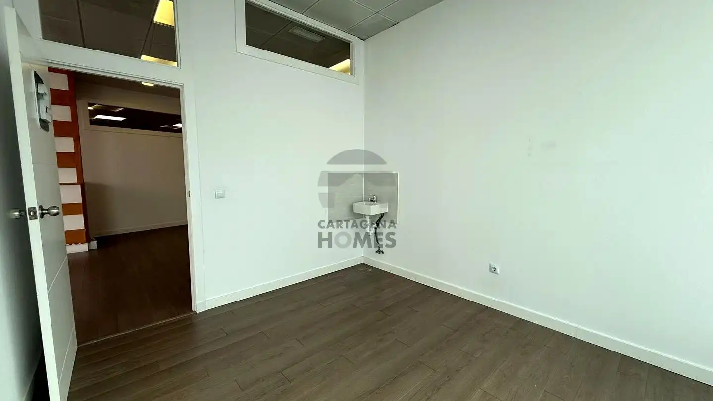 Local en venta en Cartagena con Aire acondicionado