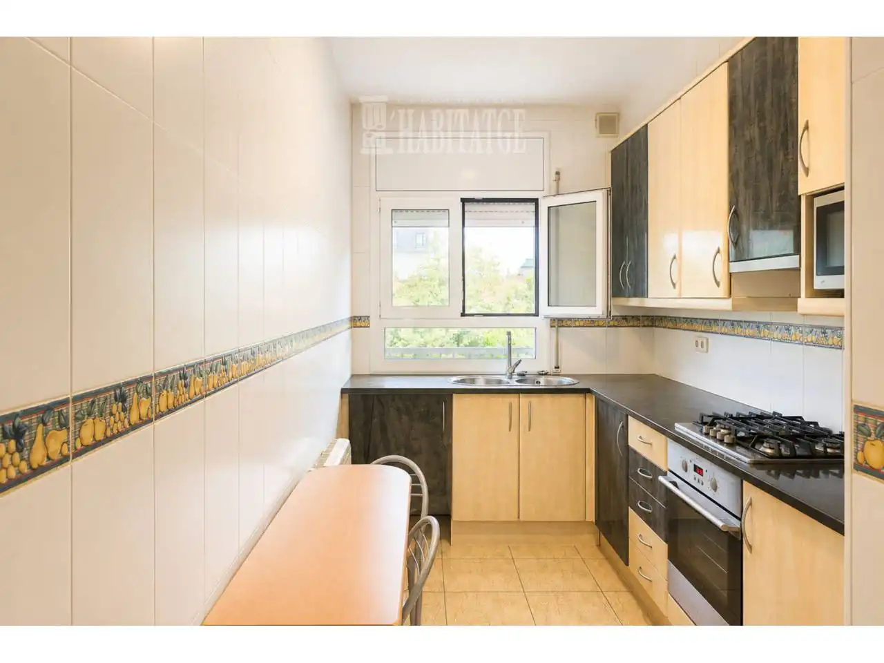 Cocina de Piso en venta en Manlleu con Calefacción, Terraza y Balcón
